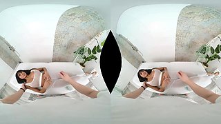 Ember Snow - The Best Massage - Footsiebay