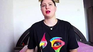 Amateur webcam girl masturbate big dildo