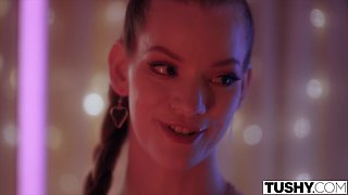 Petite Anal Addict Flexible Camgirl Tempts Married Guy For Butt Fun
