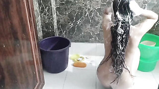 Sister in law ko bathroom me pakad ke chod diya