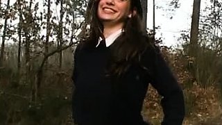 Amateur hottie fucked outdoor in public