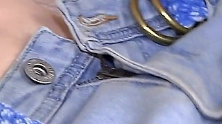 Horny MILF Makes for Him Epic Cumshot