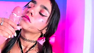 Piss fetish WAM gal solo toys