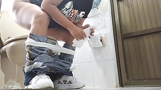 Clinic Patient Caught by Many Cameras Pissing