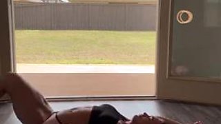 Stretch with Simone Steele