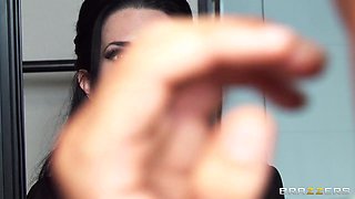Shaming The Shooter With Veronica Avluv, Van Wylde, Emily Austin, Veruca James - Brazzers
