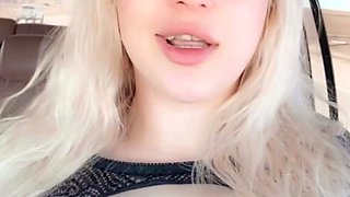 Amateur Webcam Cute Teen Plays Solo with Big Dildo