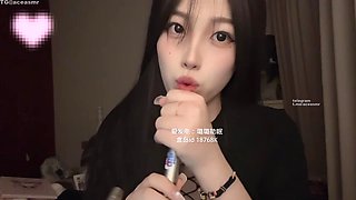 Lulu sticky tongue cleaning aceasmr