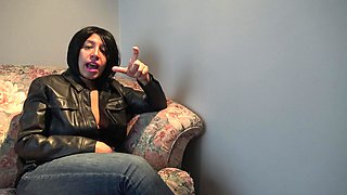 Sexy Turkish Stepmom Enjoys Humiliating Her Stepson
