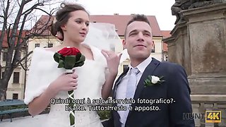 Hunt4k. il diritto di scoparmela durante la prima notte era mio