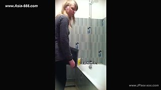 blonde girls shower.5_2