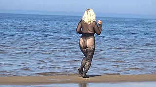 Black Style-walk on the Beach