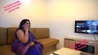 Indian curly-haired MILF amateur porn