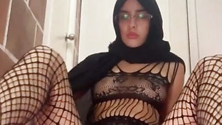 Arab with very hairy vagina, expands her anus and fucks on all fours