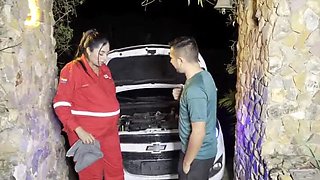 Pregnant Latina Mechanic Gets Sausage Payment in Wild Outdoor Sex