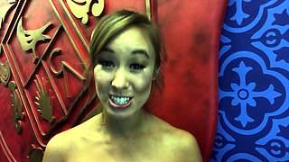 Blonde emo amateur solo masturbation