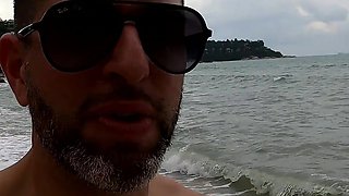 Big Tits Thai Bombshell Gets Beach Picked up