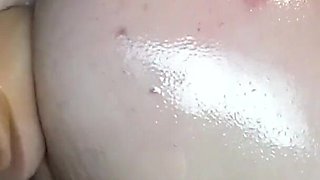 Thick Slut Makes a Big Squirt While Plays with a Sex Machine