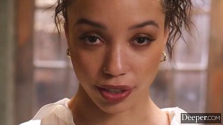 Deeper. Cunning thief Alexis fucks her way out of trouble