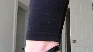 Amateur Foot Fetish Girlfriend Sucks and gives a Footjob