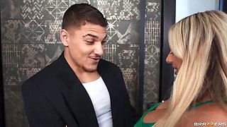 Hot WAG Wife Kayley Gunner Sucks Big Cock - Brazzers Blowjob & Cumshot