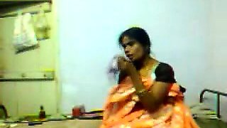 DESI INDIAN MAID MASSAGING AND BLOWJOB TO OWNER