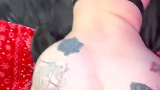 POV Thicc blonde slut covered in tats loves some proper pounding