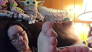 Stare at My Perfect Soles for the Next 6 Minutes While I Ignore You