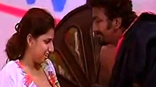 Mallu Aunty Oil Massage