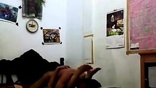 Indonesian Babe Orgasms on Fucking Machine