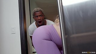 Bathtub Anal With A Milf With Damion Dayski, Katrina Thicc - Brazzers