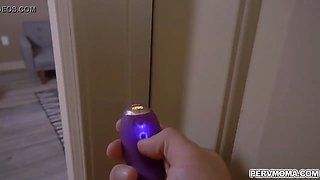 Vibrating contraption makes Kenzie Taylors milf pussy so wet!