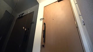 A Big-breasted And Fluffy Massage Girl Gets Horny During A Massage