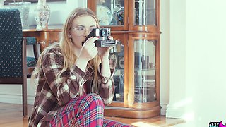 The hottest lesbian action with Lindsay Lee and River Lynn