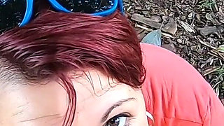 Quick outdoor blowjob at an abandoned house