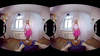 Sophia Sonne Sexy Blonde Stripper - FeelMeVR