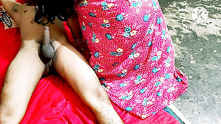 Desi wife kissed by her boyfriend Desi chudai