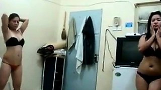 Filipina Girls Dancing Sensually