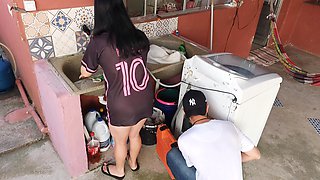 Hotwife Receives Washing Machine Technician While Cuckold Is at Work