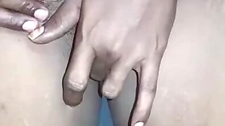 Desi Indian tamil aunty fingering sweet pussy