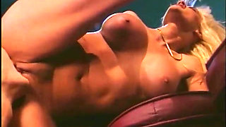 Big boobs sexy blonde pussy fucking in the pizza shop