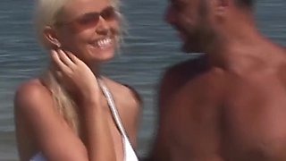 Classic Porn Fucking the Ass of Pornstar Caylian Curtis on the Beach