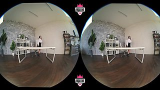 Liona Office Twerk Strip - VRQueens