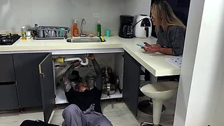 Cheating Wife Gets Fucked By Tattooed Plumber In The Kitchen