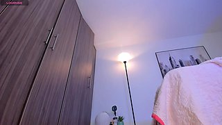 Busty glamour MILF webcam video