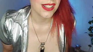 Do you dare to seduce this hot redhead at the club? Roleplay Argentina