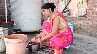 Stepmom doctor Rajlaxmi Aunty gets down and dirty with some Indian sex action