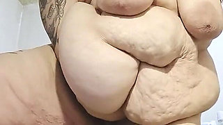 Instead of Pleading the 5th Shes Squirting the 5th