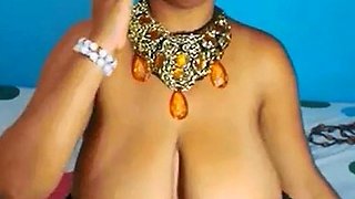 Big-Busted Latina BBW Webcam Model