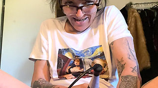 Creamy Orgasm on a Big Dildo